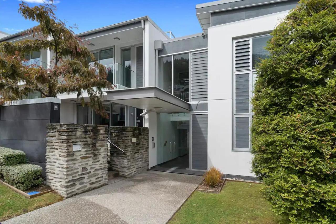 Travellers Oasis, Central Queenstown Exterior photo